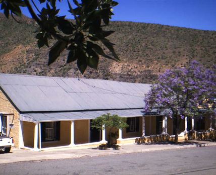Trackers Inn